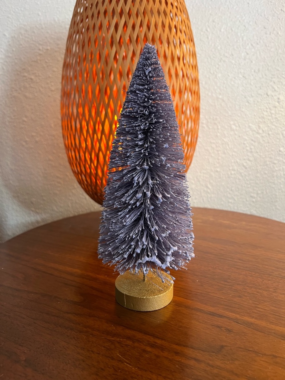 Vintage Style Bottle Brush Tree (NWT)
